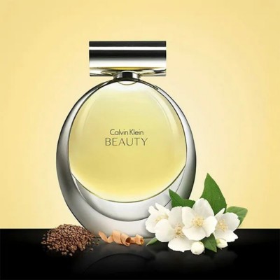 CK Beauty Eau de Parfum de Calvin Klein, frasco ovalado con anillo plateado ck-beauty-eau-de-parfum-calvin-klein-mujer