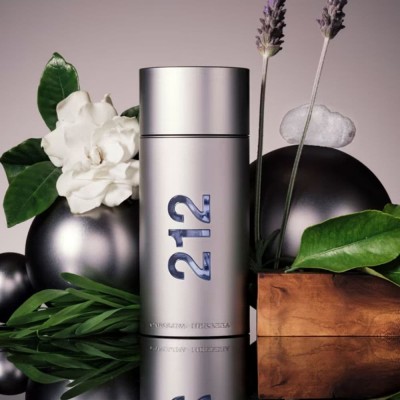 Carolina Herrera 212 NYC Men Eau de Toilette 200ml carolina-herrera-212-nyc-men-eau-de-toilette