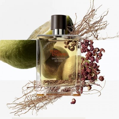 Terre D' Hermès Eau Intense Vétiver EDP 100 Ml. Terre D' Hermès Eau Intense Vétiver EDP 100 Ml.